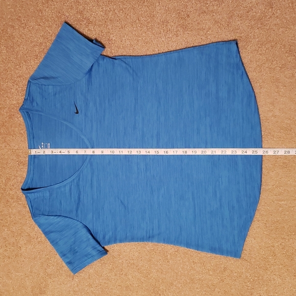 Nike Women's Blue Tee-shirt - Picture 9 of 10